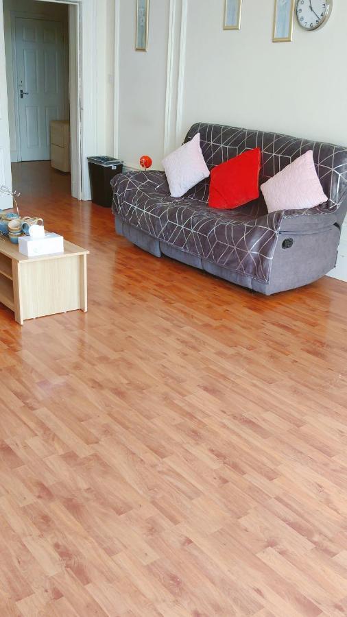 Full Nature Views Dancinglivingroom French Flat Apartment *
