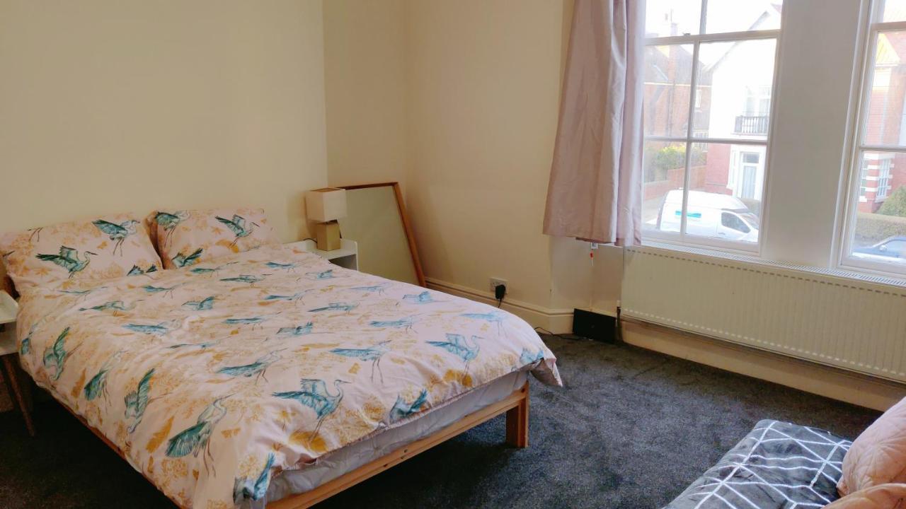 Full Nature Views Dancinglivingroom French Flat * Whitby